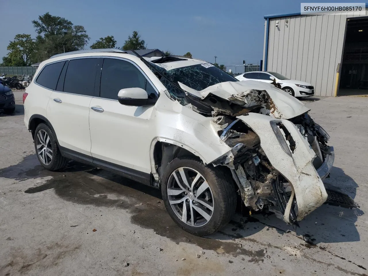 2017 Honda Pilot Elite VIN: 5FNYF6H00HB085170 Lot: 67384134