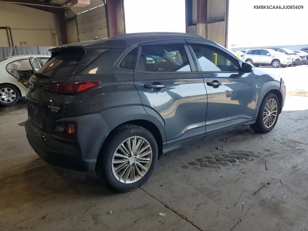 KM8K6CAA6JU085609 2018 Hyundai Kona Sel