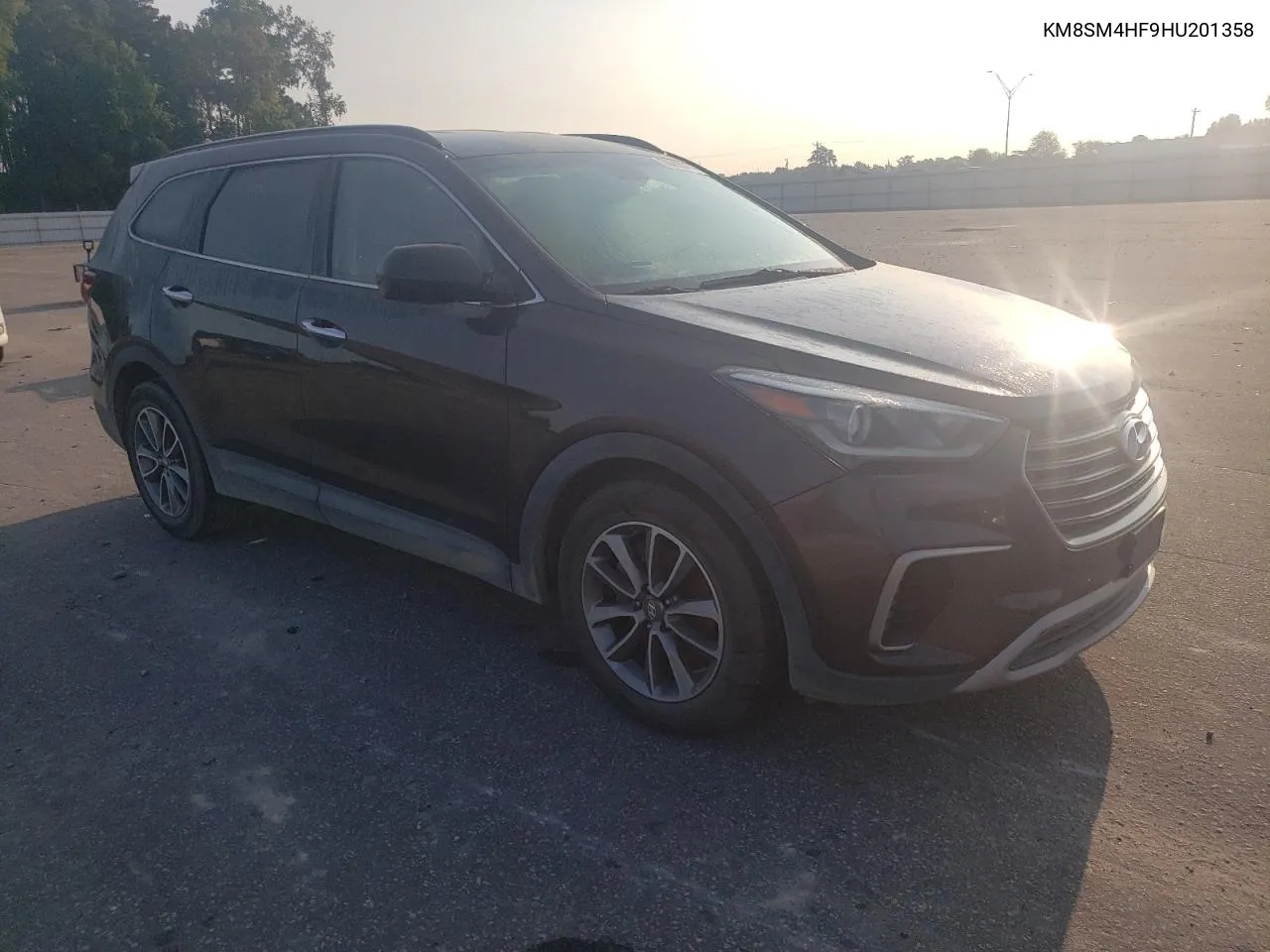 KM8SM4HF9HU201358 2017 Hyundai Santa Fe Se