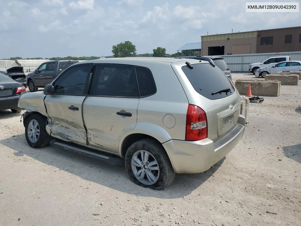 2009 Hyundai Tucson Gls VIN: KM8JM12B09U042392 Lot: 64881024