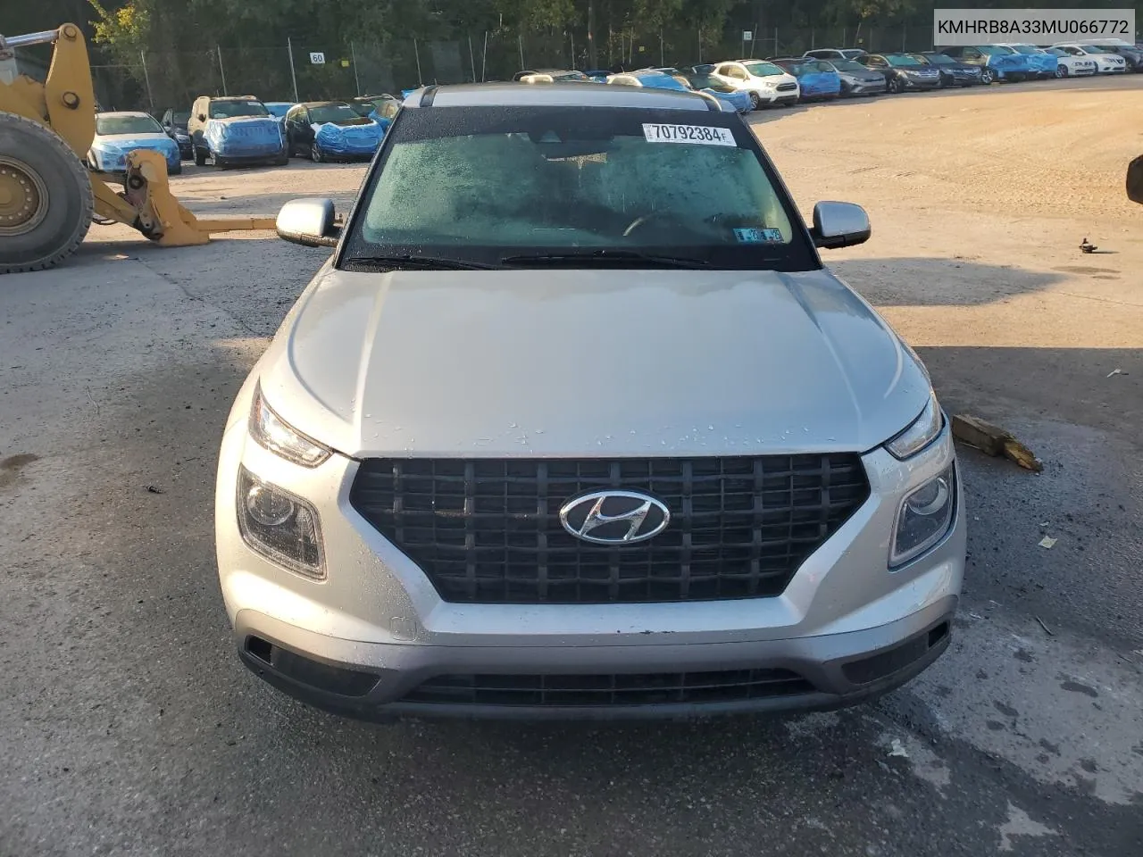 2021 Hyundai Venue Se VIN: KMHRB8A33MU066772 Lot: 70792384