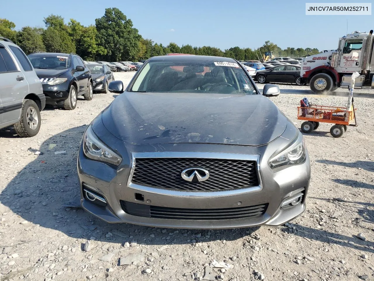 2016 Infiniti Q50 Base VIN: JN1CV7AR5GM252711 Lot: 69011814