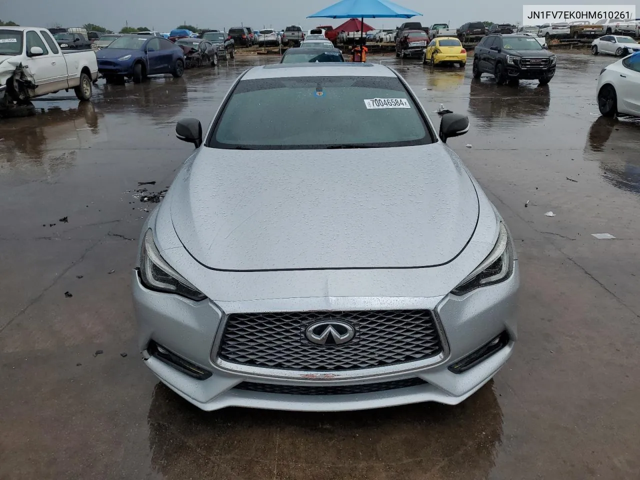 JN1FV7EK0HM610261 2017 Infiniti Q60 Red Sport 400