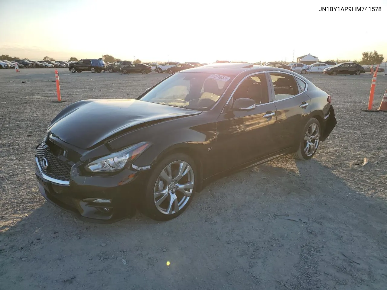 JN1BY1AP9HM741578 2017 Infiniti Q70 3.7