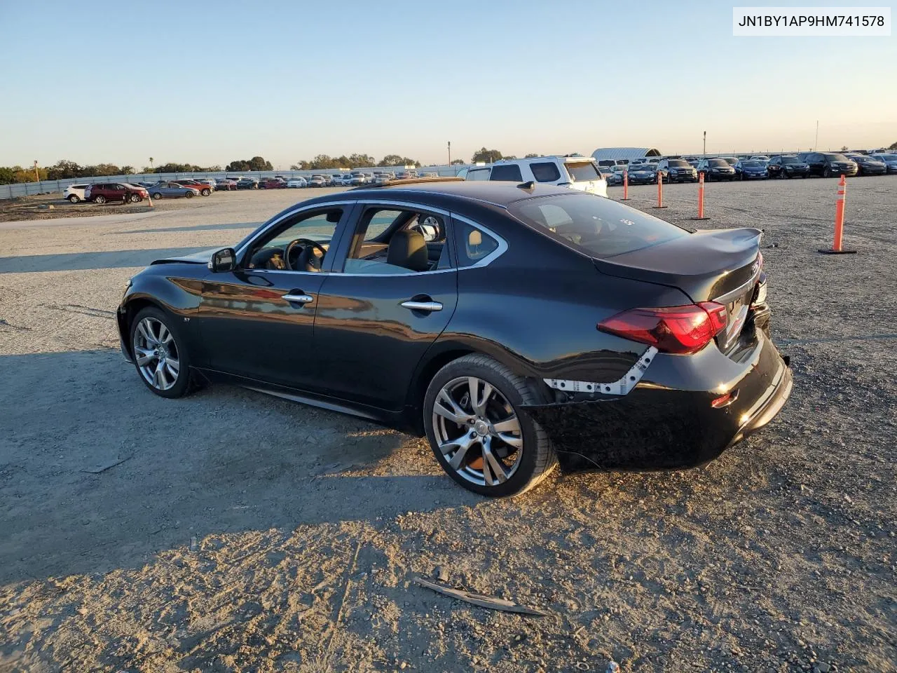 JN1BY1AP9HM741578 2017 Infiniti Q70 3.7