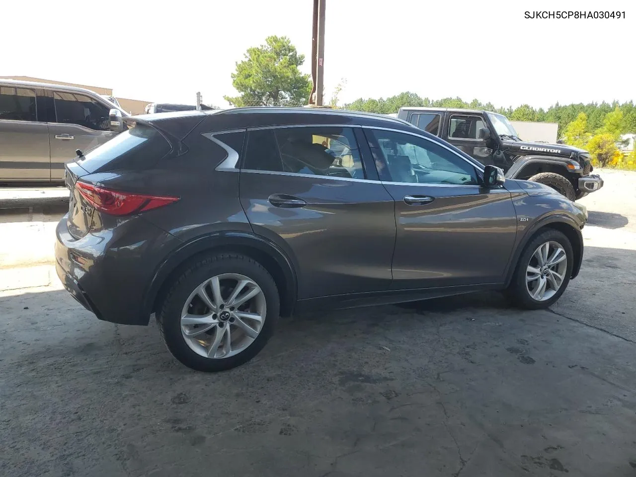 SJKCH5CP8HA030491 2017 Infiniti Qx30 Base