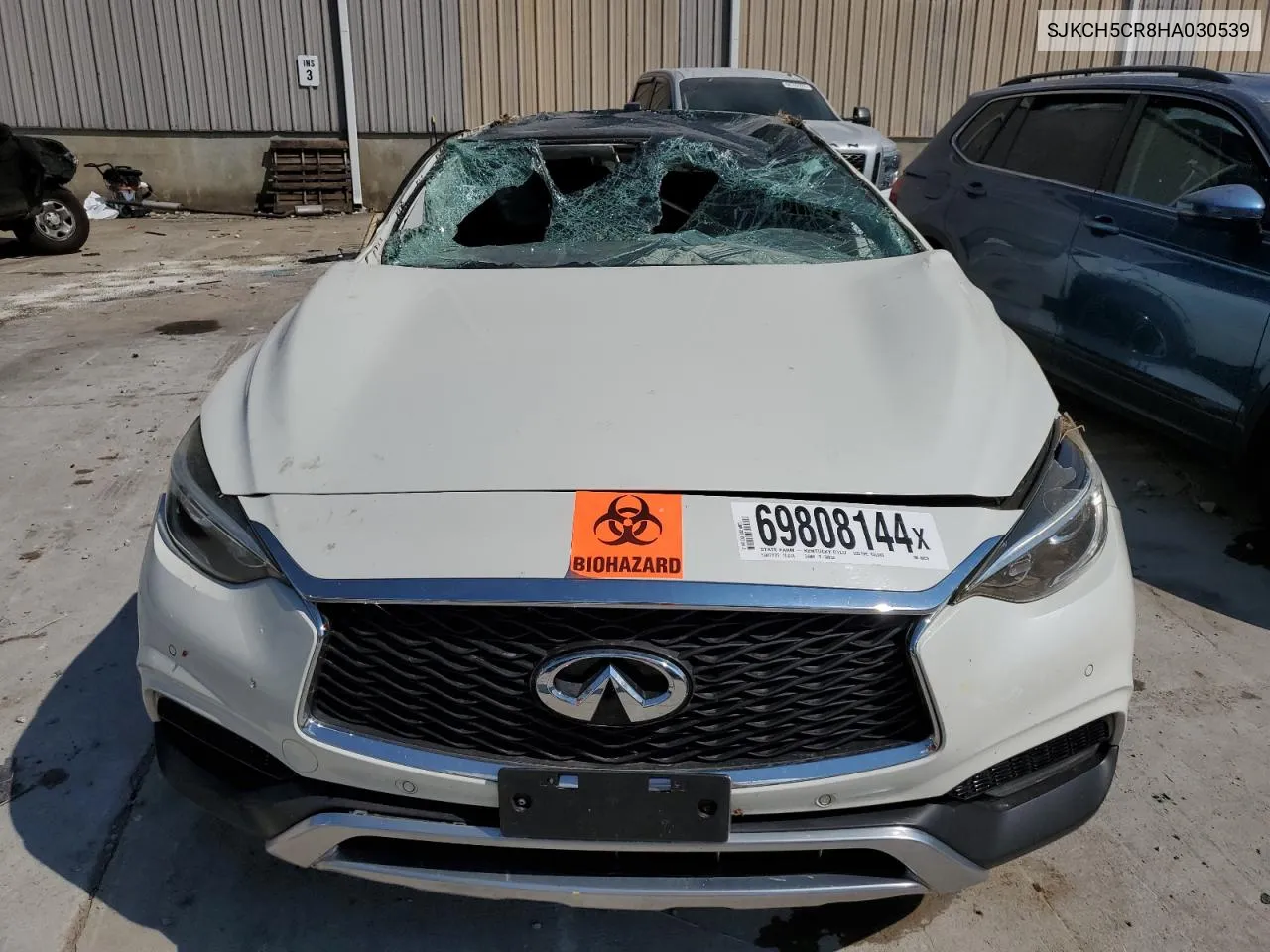 SJKCH5CR8HA030539 2017 Infiniti Qx30 Base