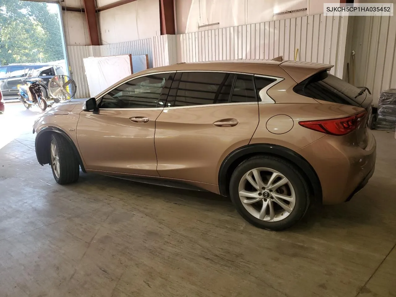 SJKCH5CP1HA035452 2017 Infiniti Qx30 Base