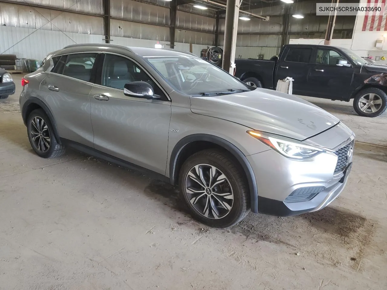 SJKCH5CR5HA033690 2017 Infiniti Qx30 Base