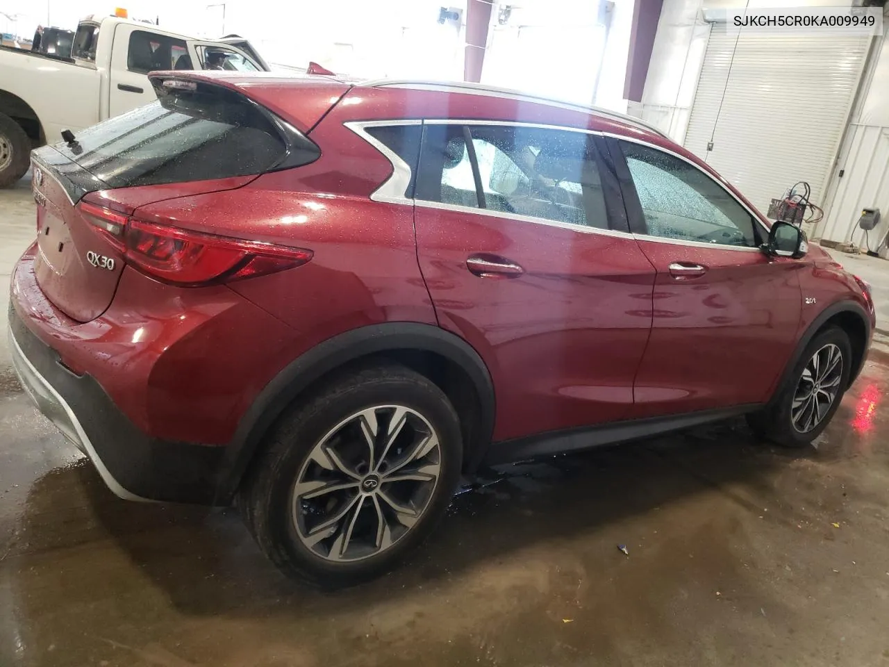 SJKCH5CR0KA009949 2019 Infiniti Qx30 Luxe