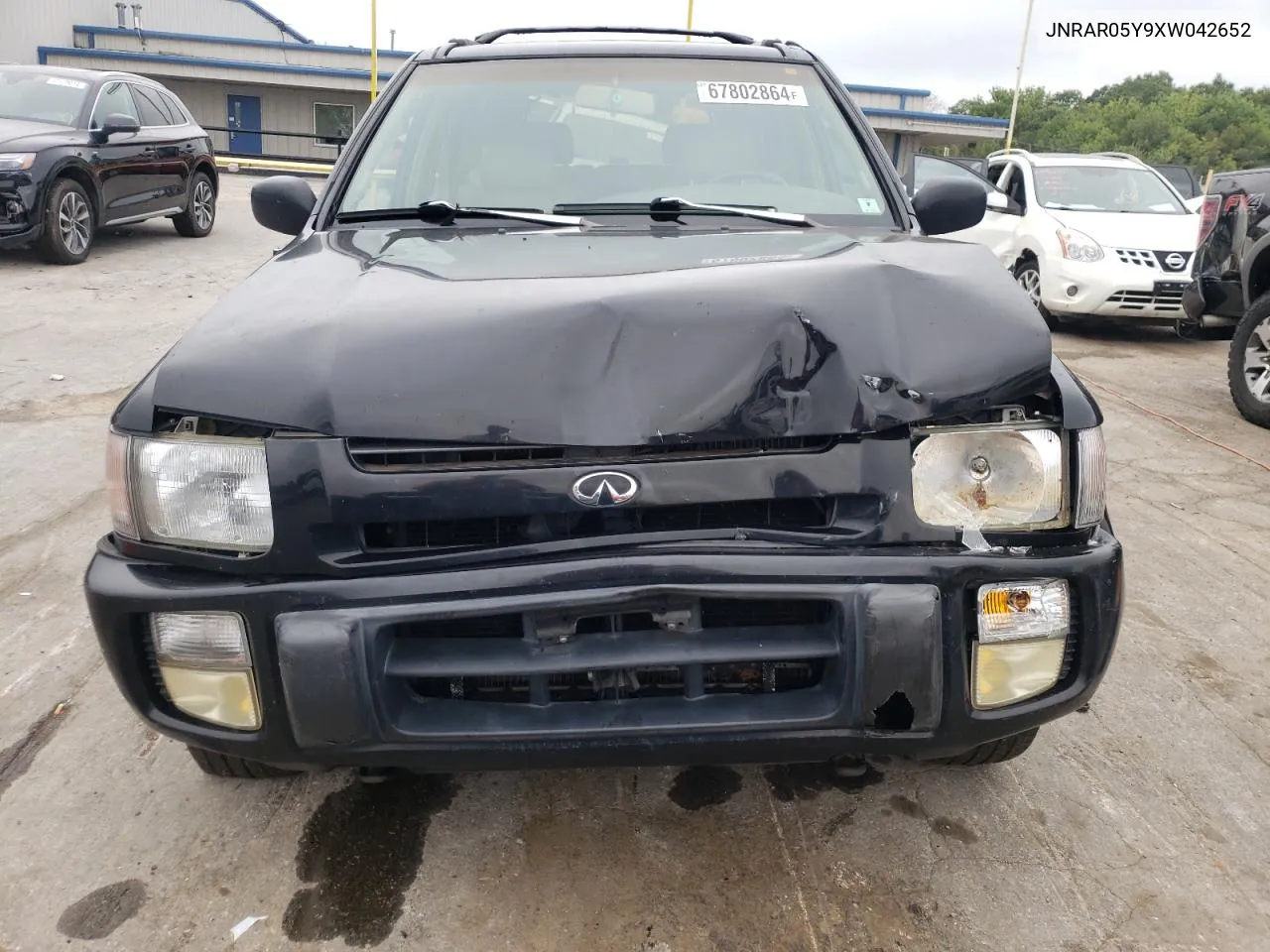 JNRAR05Y9XW042652 1999 Infiniti Qx4