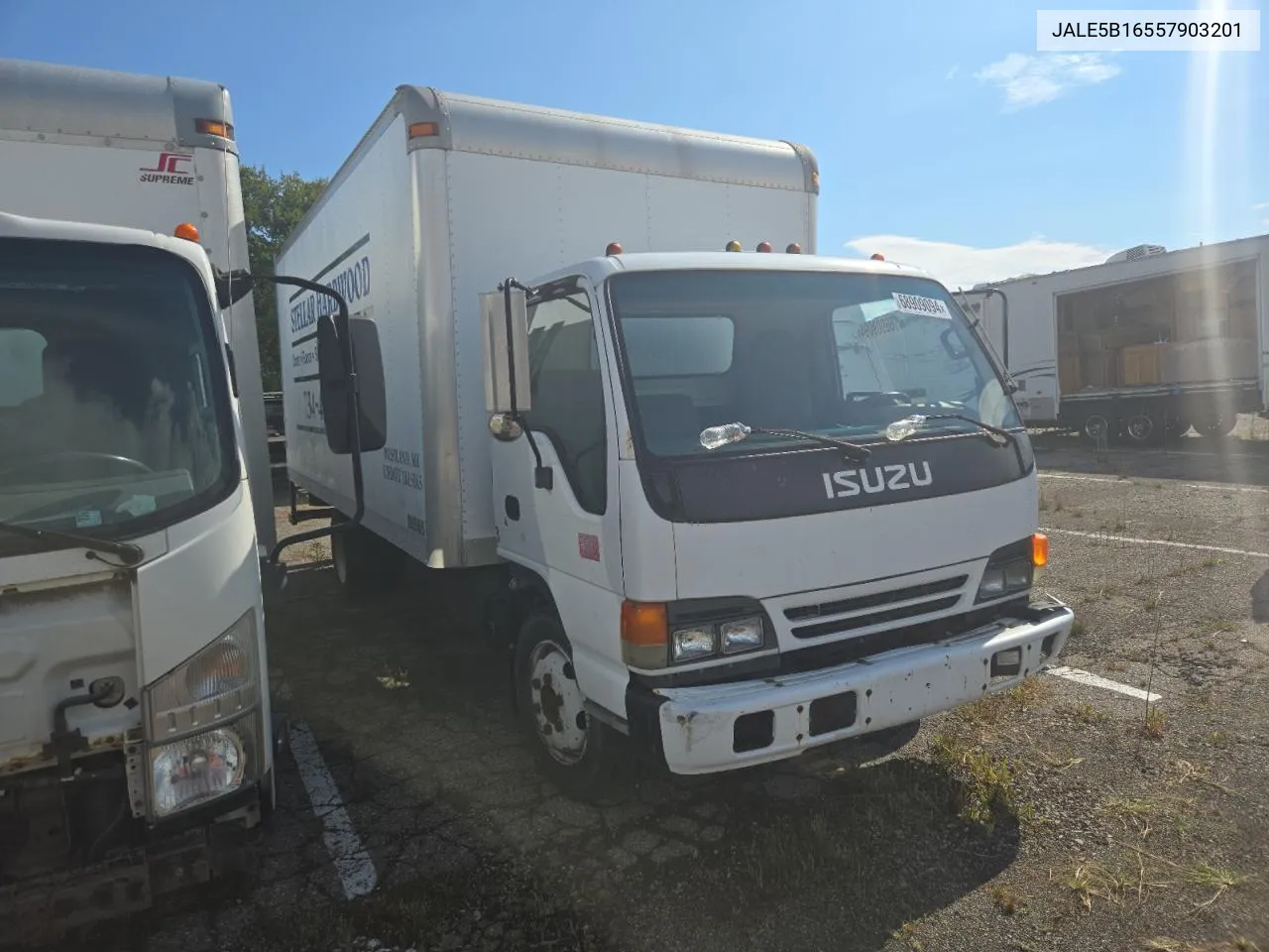 JALE5B16557903201 2005 Isuzu Nqr