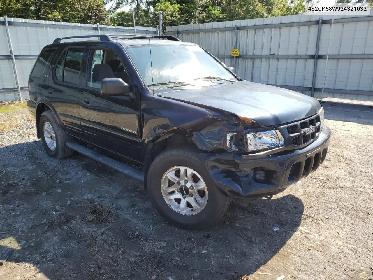 2002 Isuzu Rodeo S VIN: 4S2CK58W924321032 Lot: 66145264