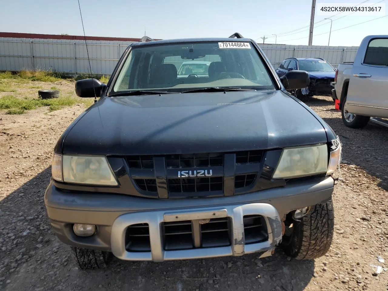 2003 Isuzu Rodeo S VIN: 4S2CK58W634313617 Lot: 70144664