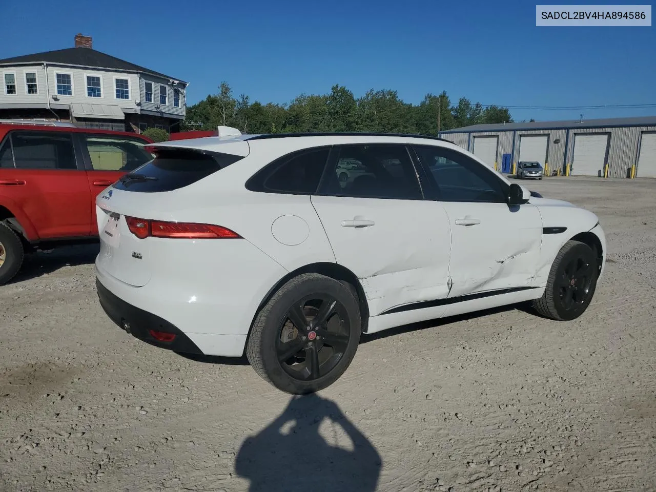 SADCL2BV4HA894586 2017 Jaguar F-Pace R - Sport