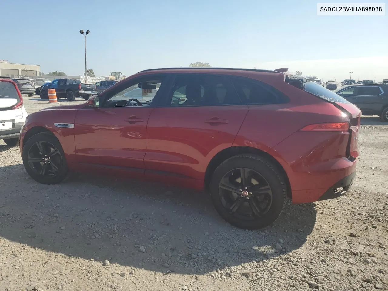 SADCL2BV4HA898038 2017 Jaguar F-Pace R - Sport