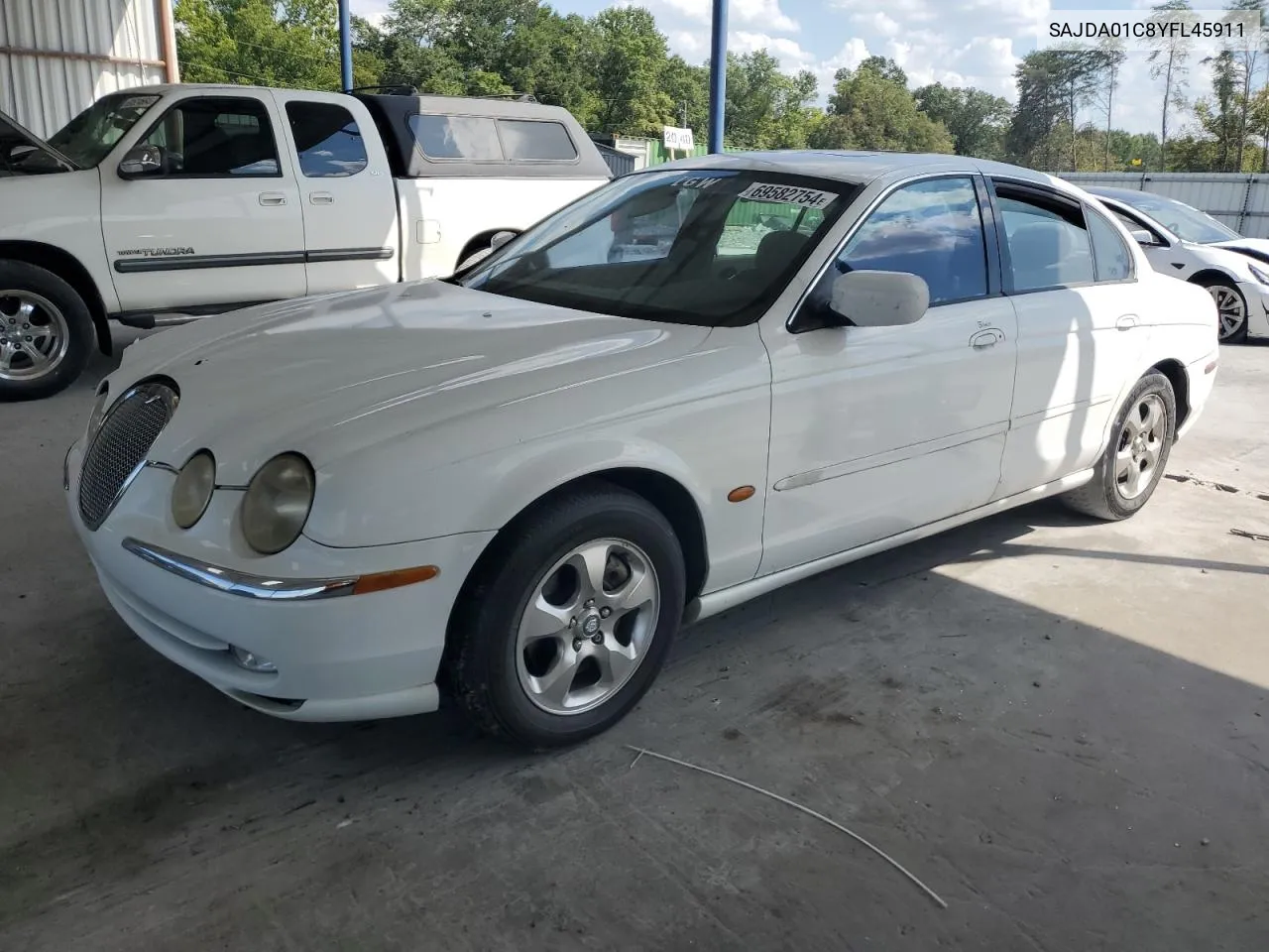 SAJDA01C8YFL45911 2000 Jaguar S-Type