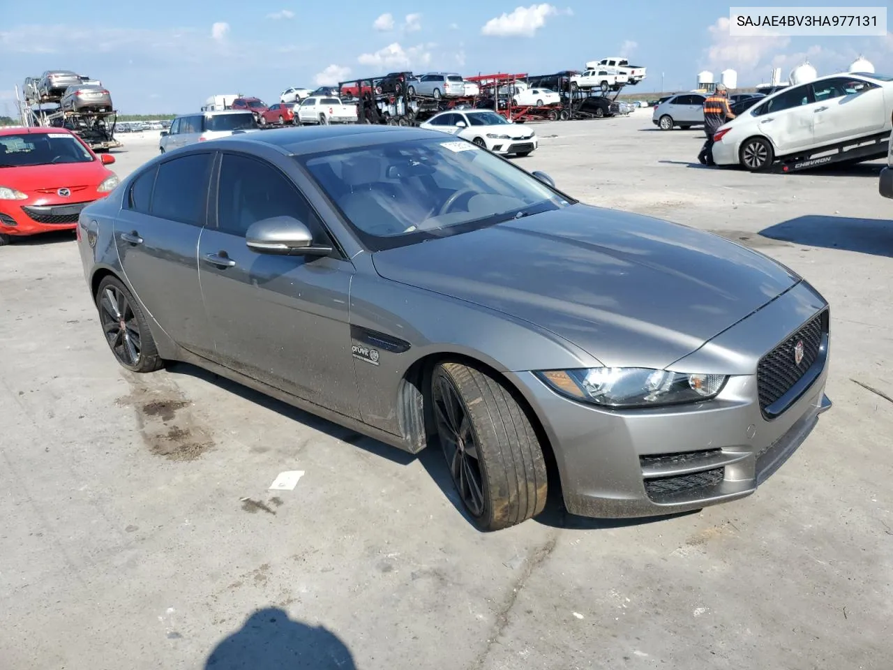 SAJAE4BV3HA977131 2017 Jaguar Xe Prestige