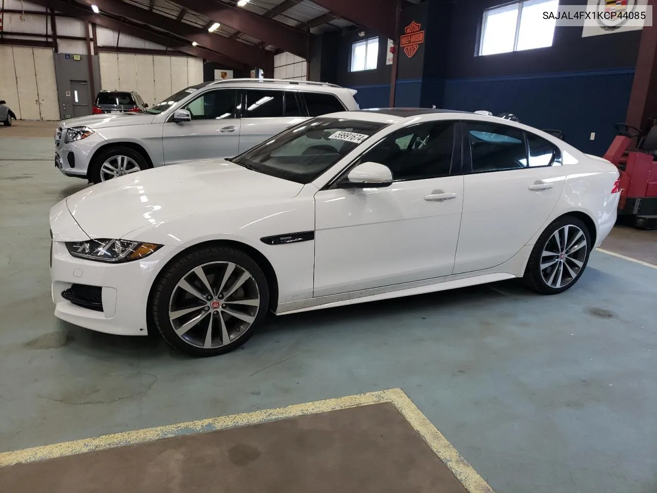 2019 Jaguar Xe R - Sport VIN: SAJAL4FX1KCP44085 Lot: 59991674