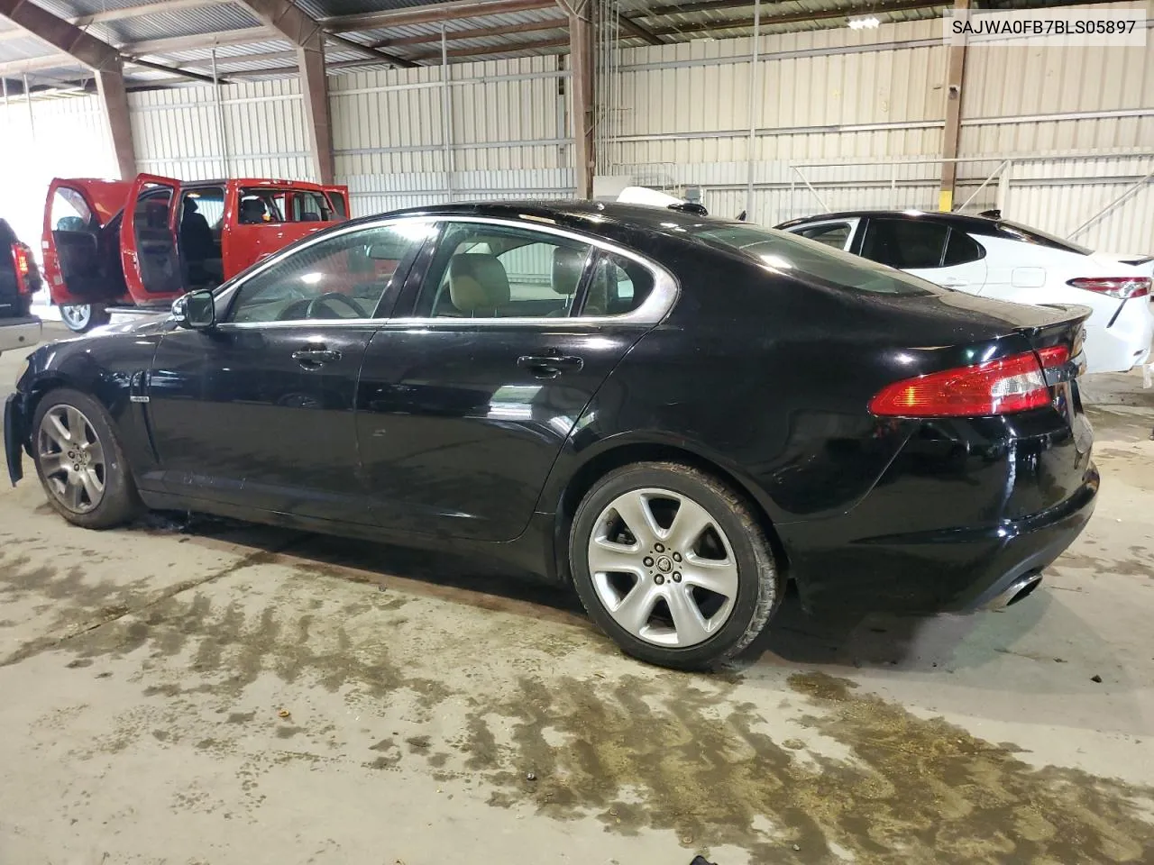 SAJWA0FB7BLS05897 2011 Jaguar Xf