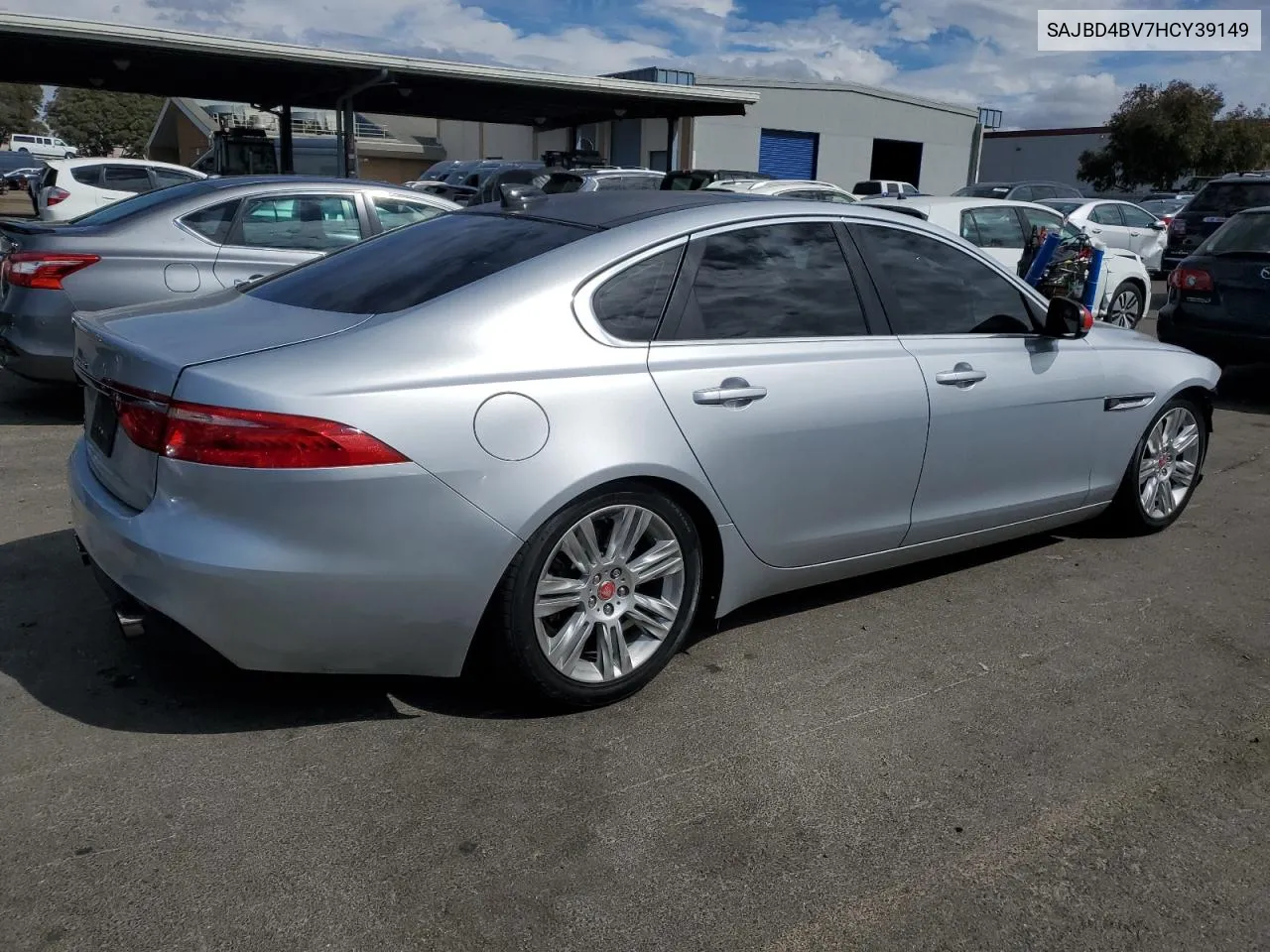 SAJBD4BV7HCY39149 2017 Jaguar Xf Premium