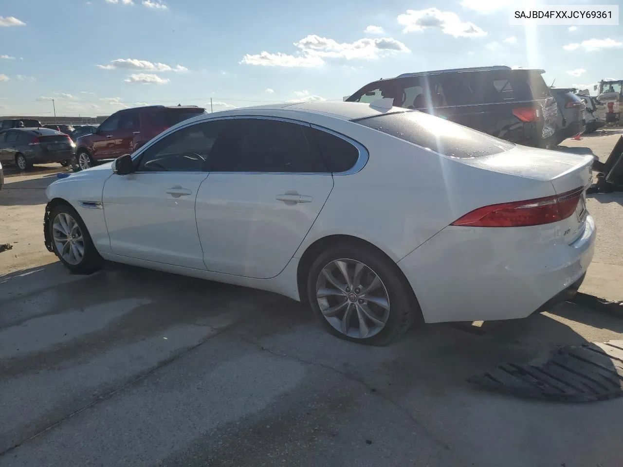 SAJBD4FXXJCY69361 2018 Jaguar Xf Premium