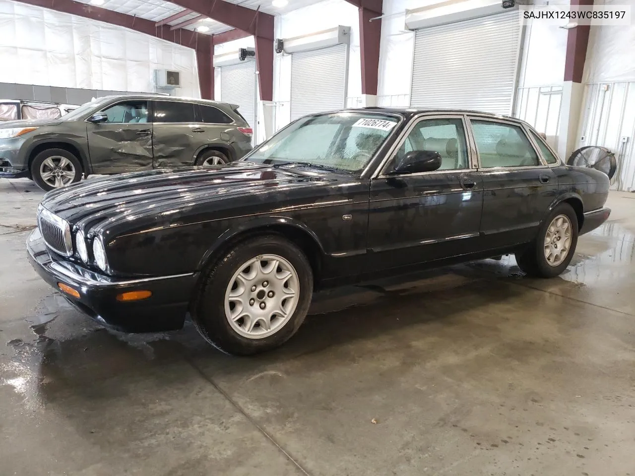 SAJHX1243WC835197 1998 Jaguar Xj8