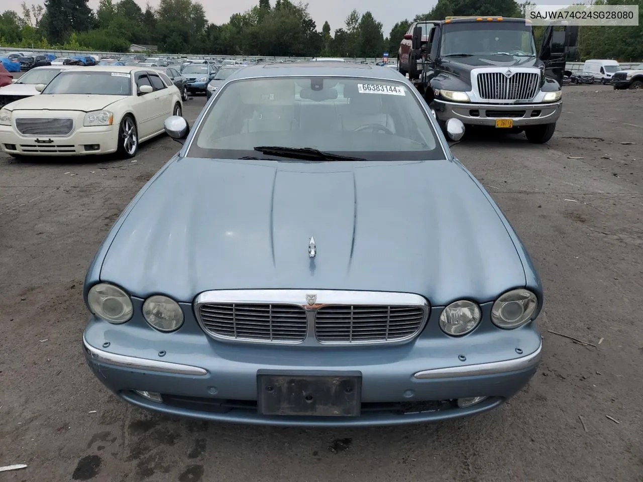 2004 Jaguar Vandenplas VIN: SAJWA74C24SG28080 Lot: 66383144