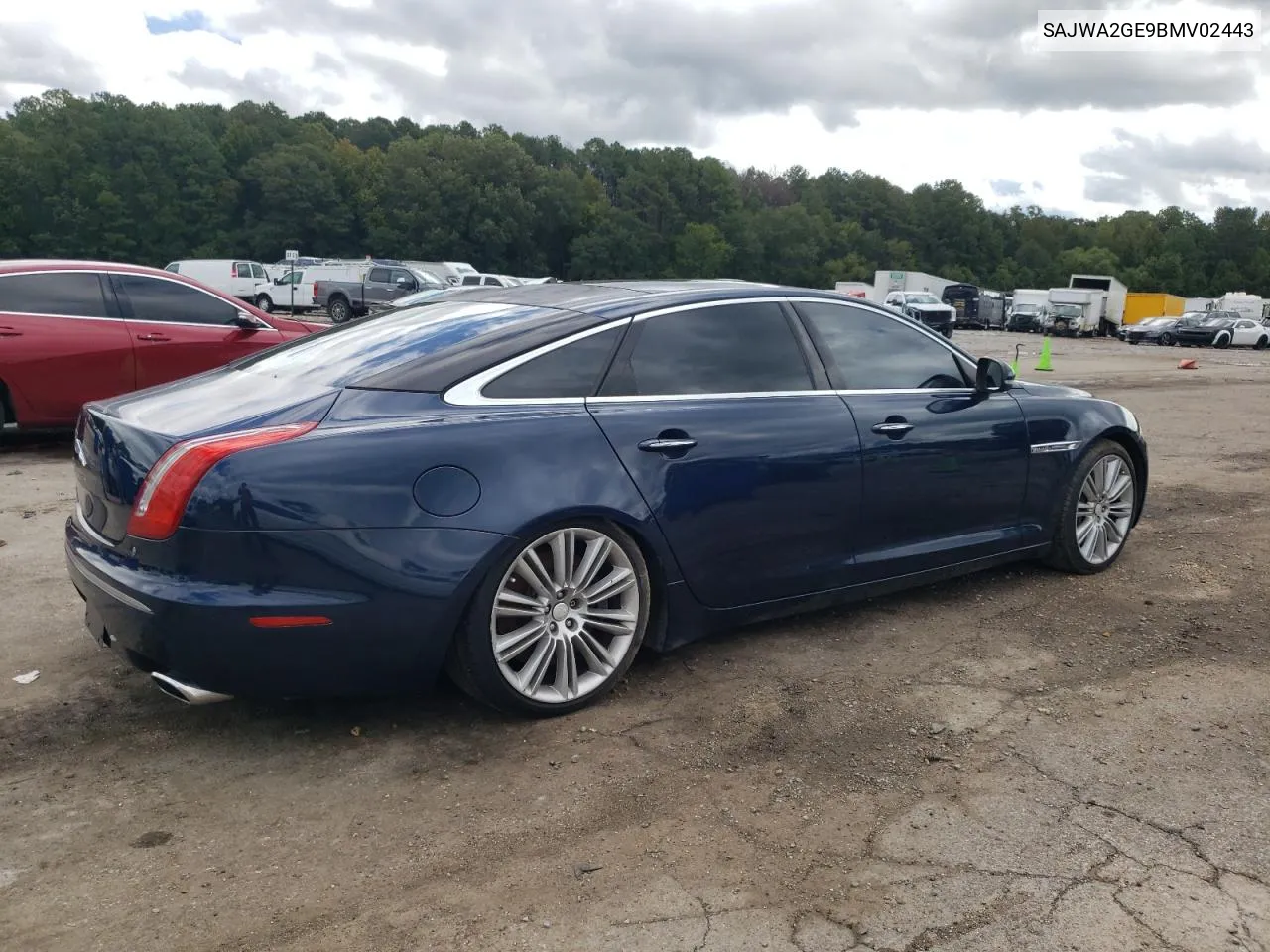 SAJWA2GE9BMV02443 2011 Jaguar Xjl Supercharged