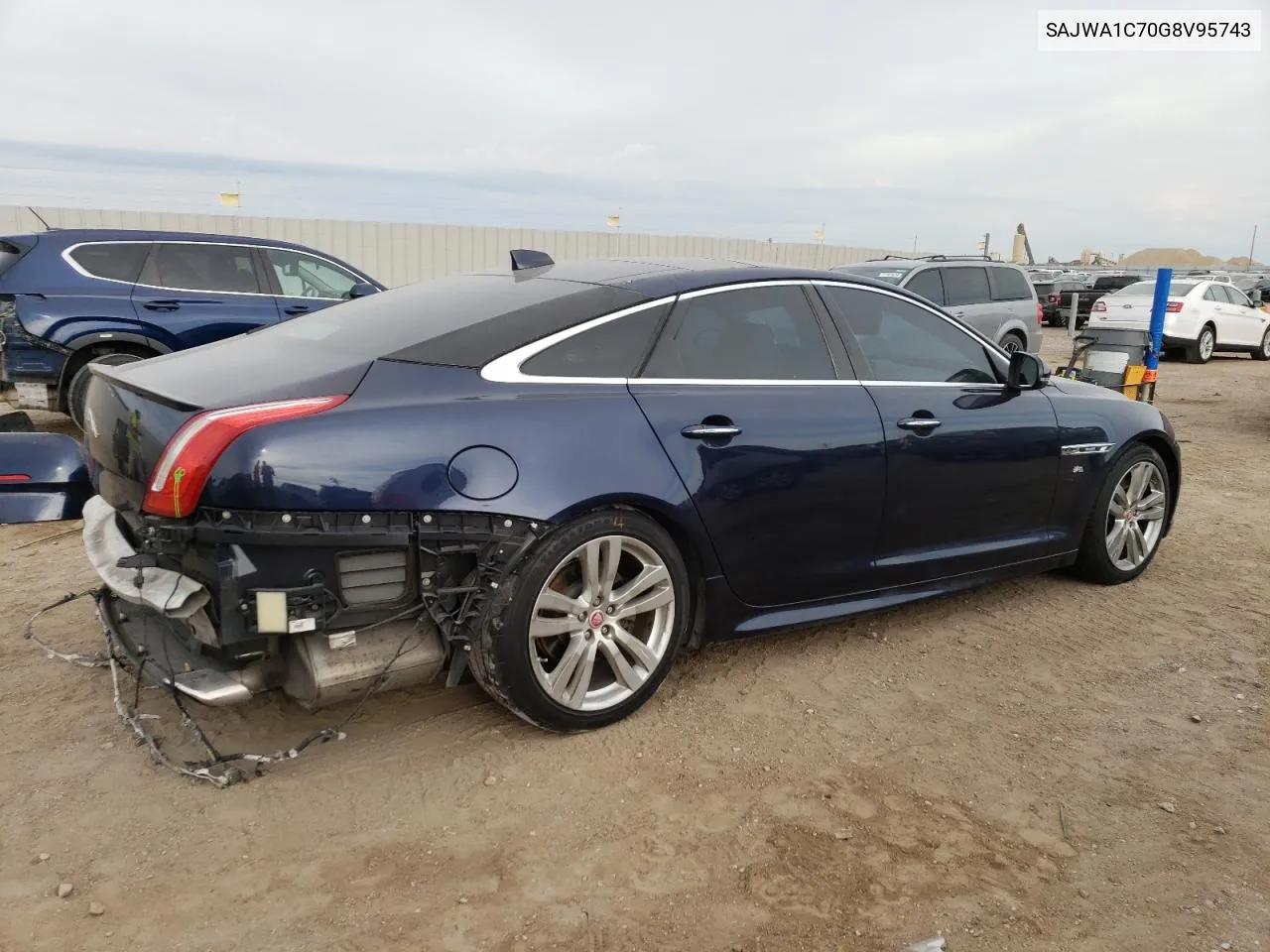 SAJWA1C70G8V95743 2016 Jaguar Xj