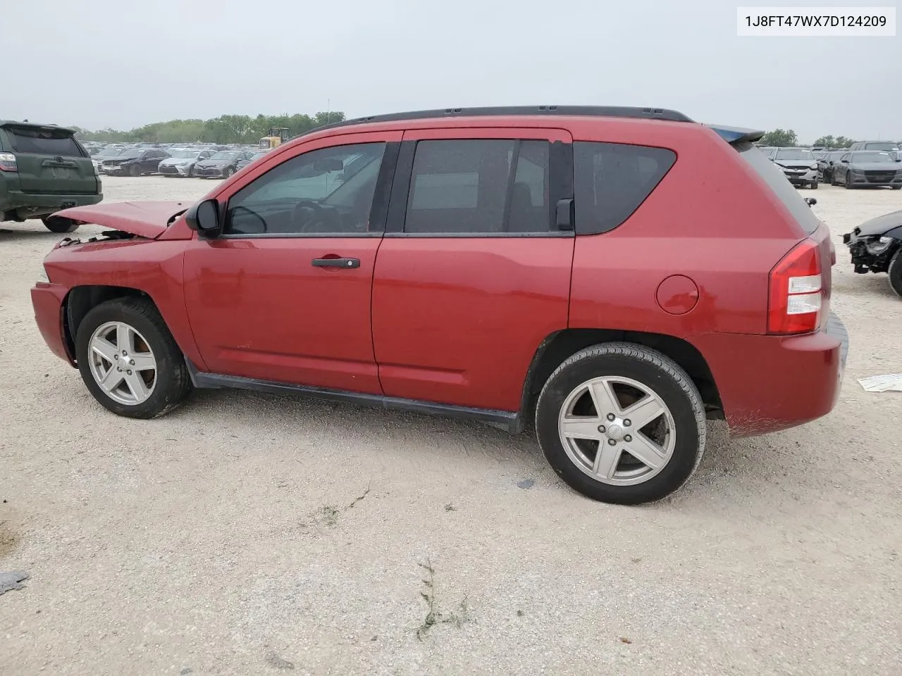 1J8FT47WX7D124209 2007 Jeep Compass