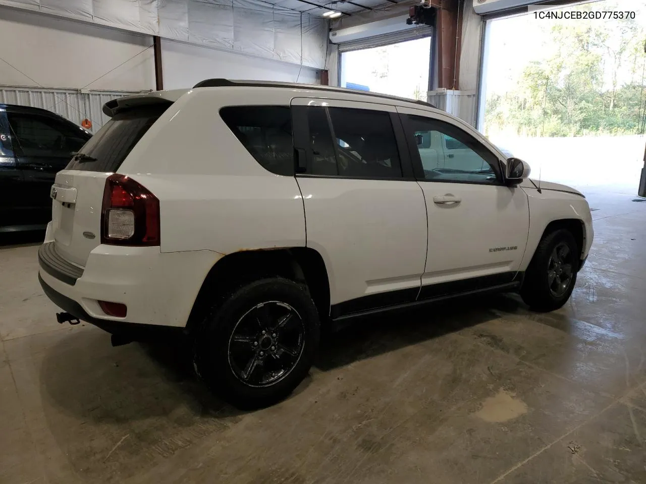 2016 Jeep Compass Latitude VIN: 1C4NJCEB2GD775370 Lot: 71084264