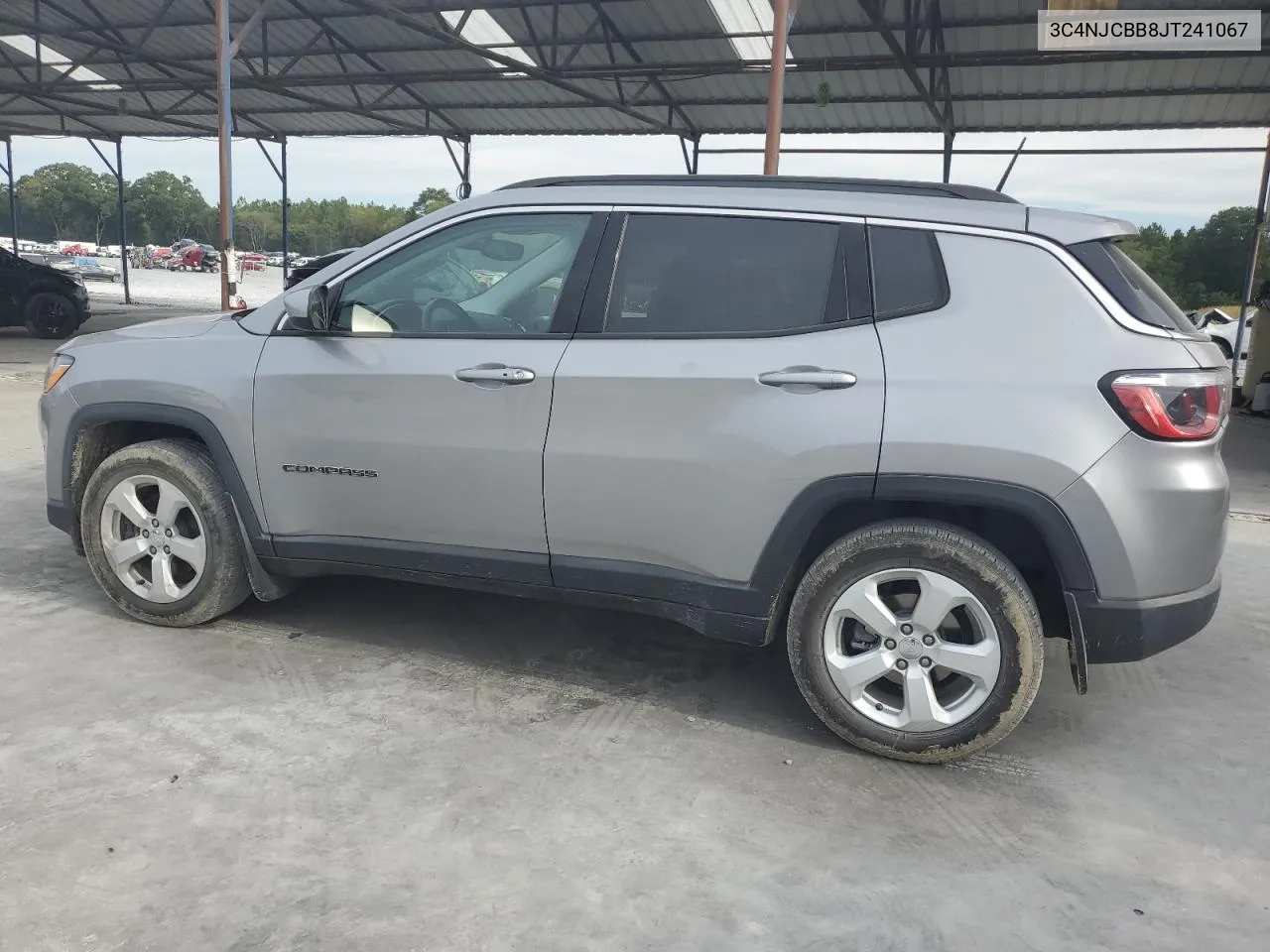 2018 Jeep Compass Latitude VIN: 3C4NJCBB8JT241067 Lot: 69706404