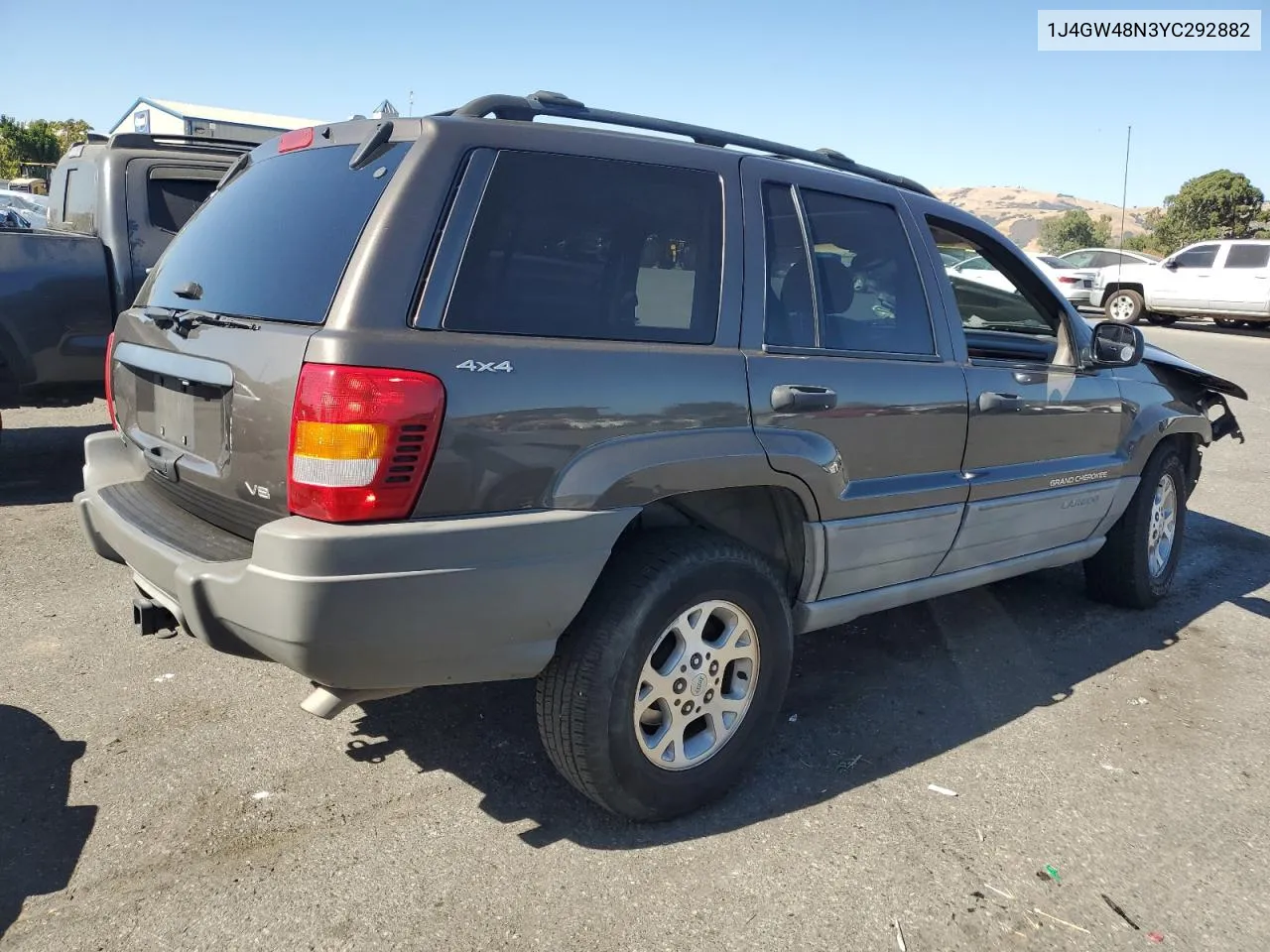 2000 Jeep Grand Cherokee Laredo VIN: 1J4GW48N3YC292882 Lot: 68048954