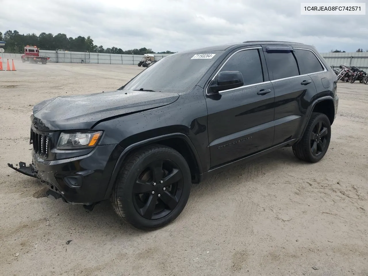 1C4RJEAG8FC742571 2015 Jeep Grand Cherokee Laredo