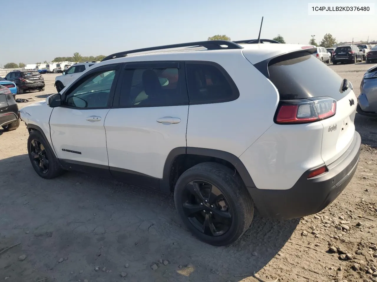 1C4PJLLB2KD376480 2019 Jeep Cherokee Latitude Plus