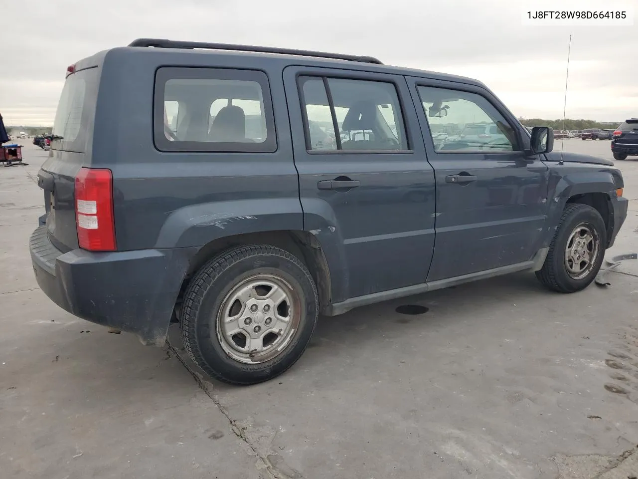 2008 Jeep Patriot Sport VIN: 1J8FT28W98D664185 Lot: 70660584