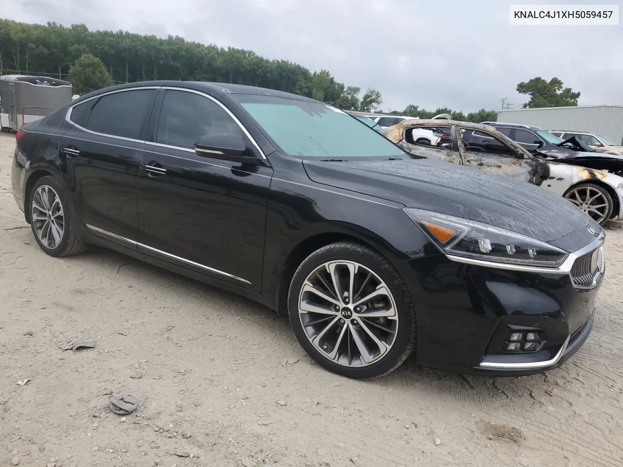 KNALC4J1XH5059457 2017 Kia Cadenza Premium