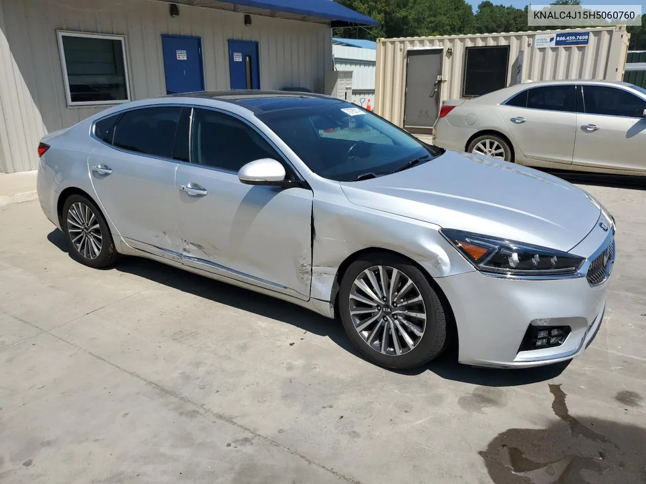 KNALC4J15H5060760 2017 Kia Cadenza Premium