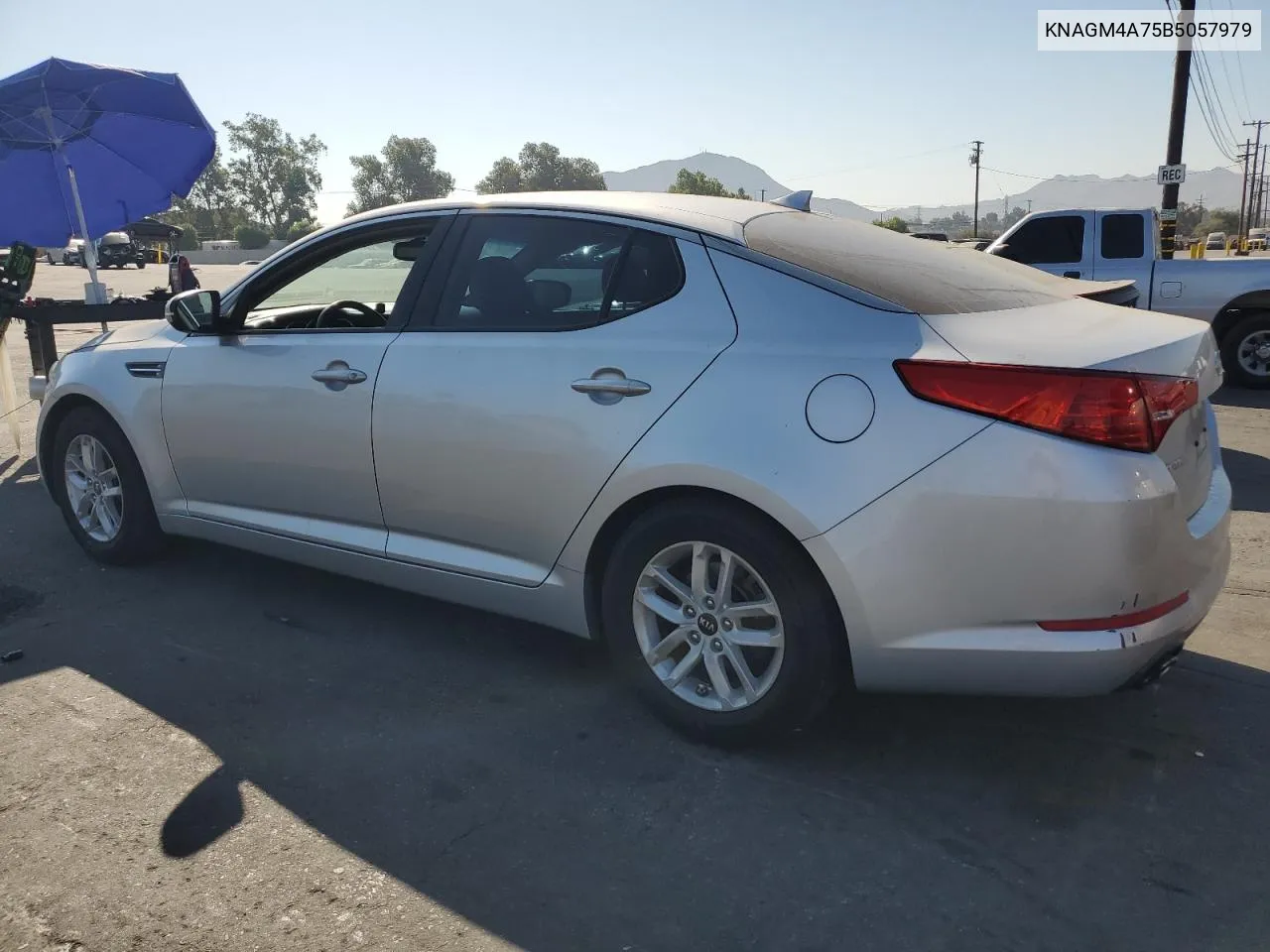 2011 Kia Optima Lx VIN: KNAGM4A75B5057979 Lot: 69986124