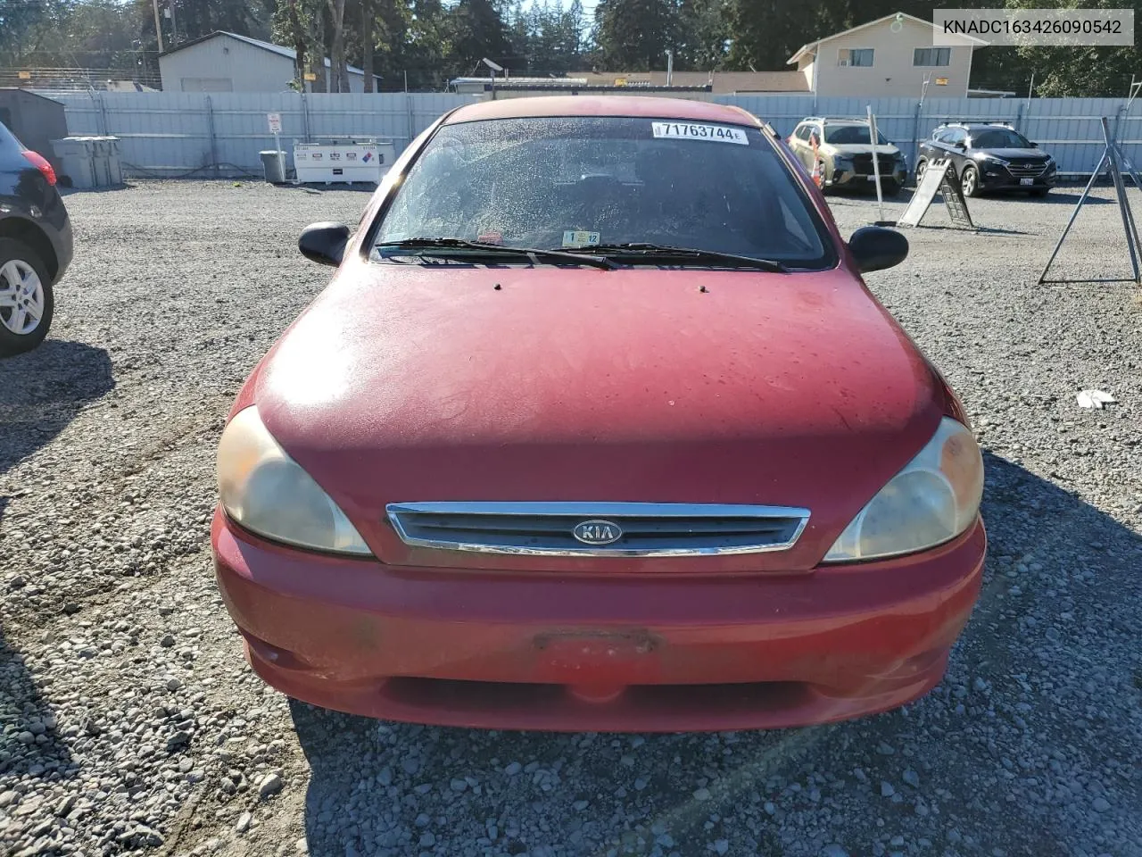 2002 Kia Rio Cinco VIN: KNADC163426090542 Lot: 71763744