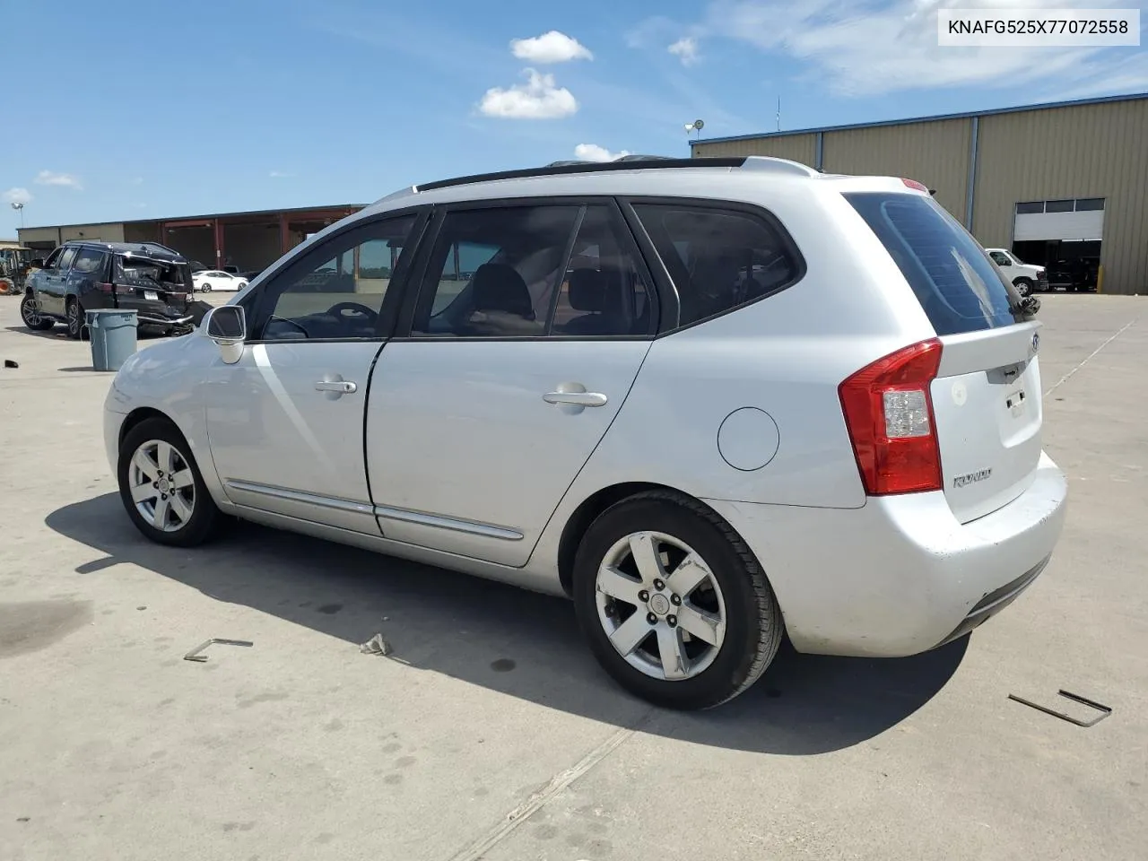 2007 Kia Rondo Base VIN: KNAFG525X77072558 Lot: 69337984