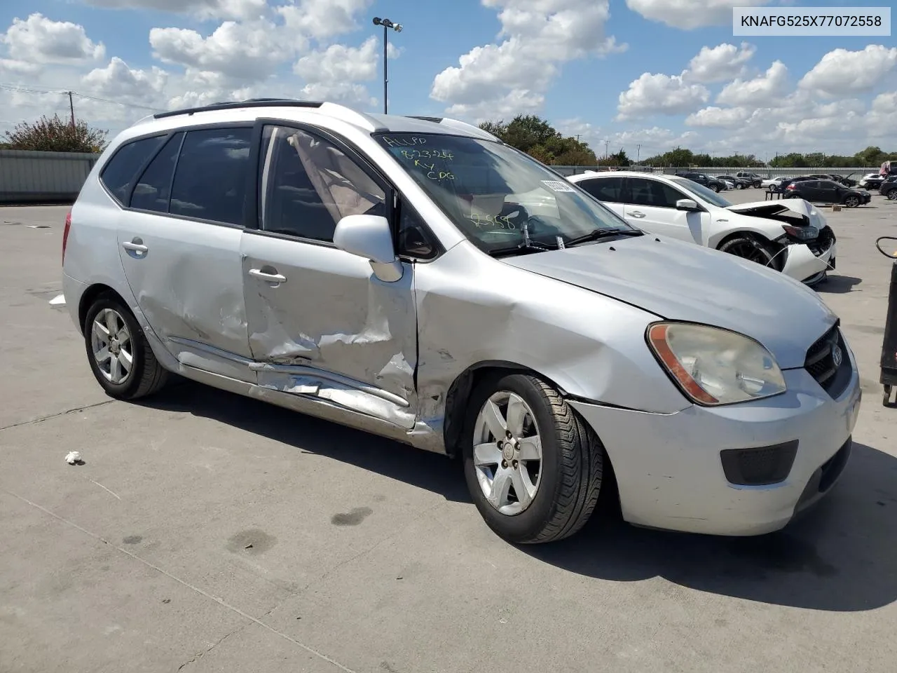 2007 Kia Rondo Base VIN: KNAFG525X77072558 Lot: 69337984