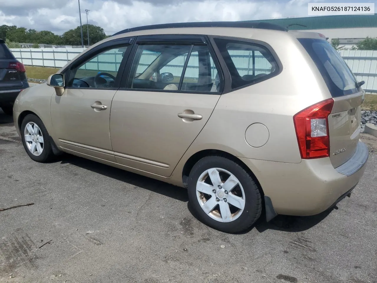 2008 Kia Rondo Lx VIN: KNAFG526187124136 Lot: 70692864