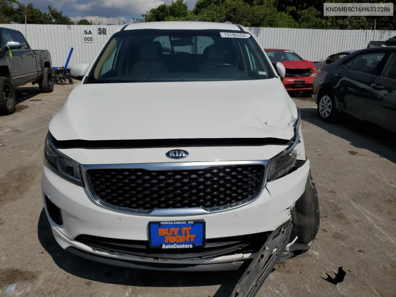 KNDMB5C16H6332286 2017 Kia Sedona Lx