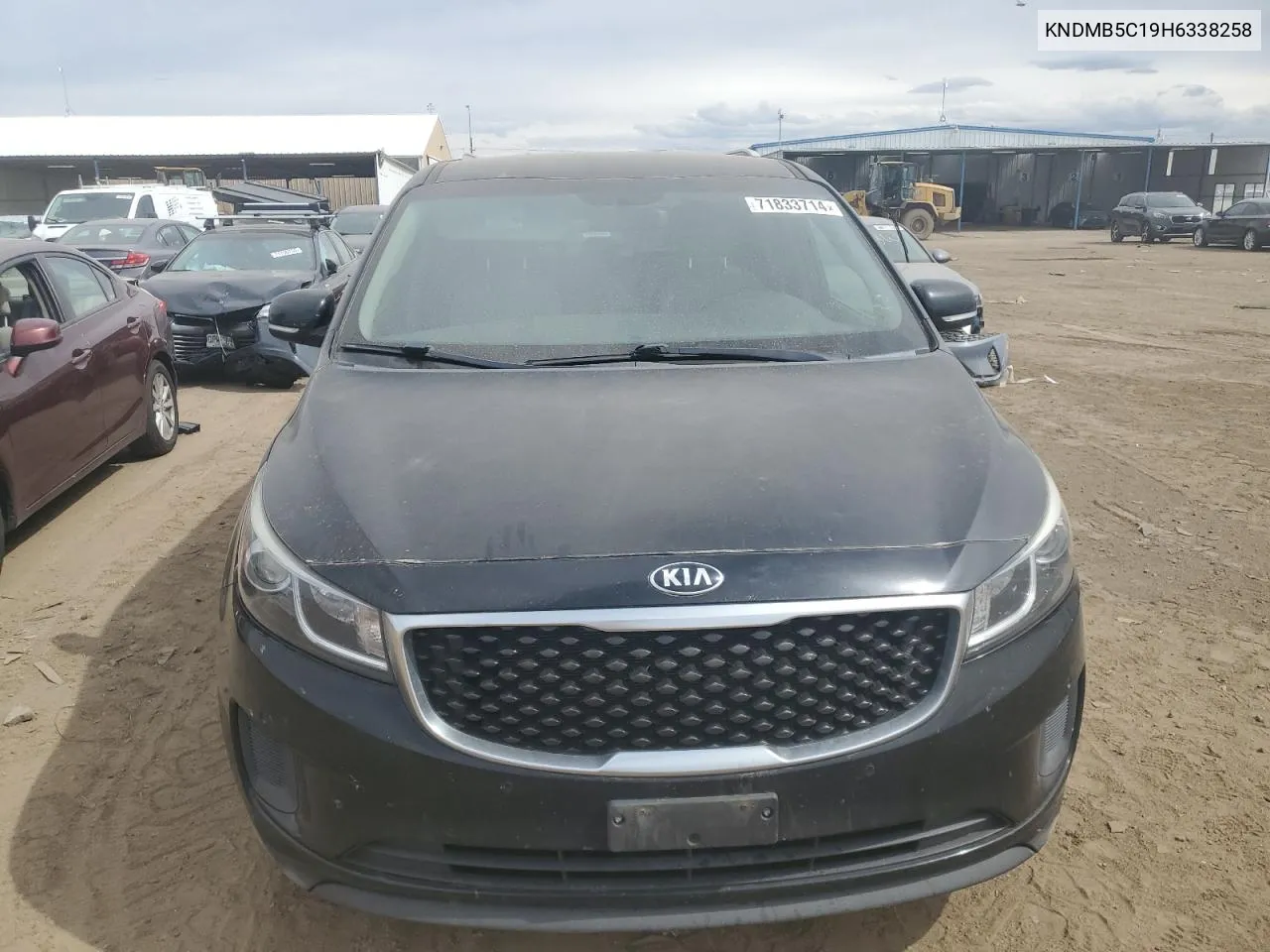 KNDMB5C19H6338258 2017 Kia Sedona Lx