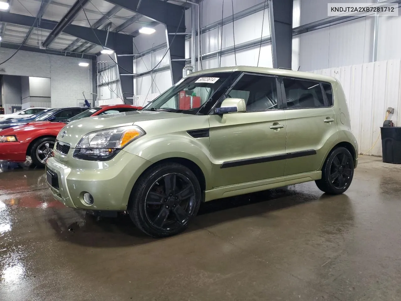 2011 Kia Soul + VIN: KNDJT2A2XB7281712 Lot: 68923614