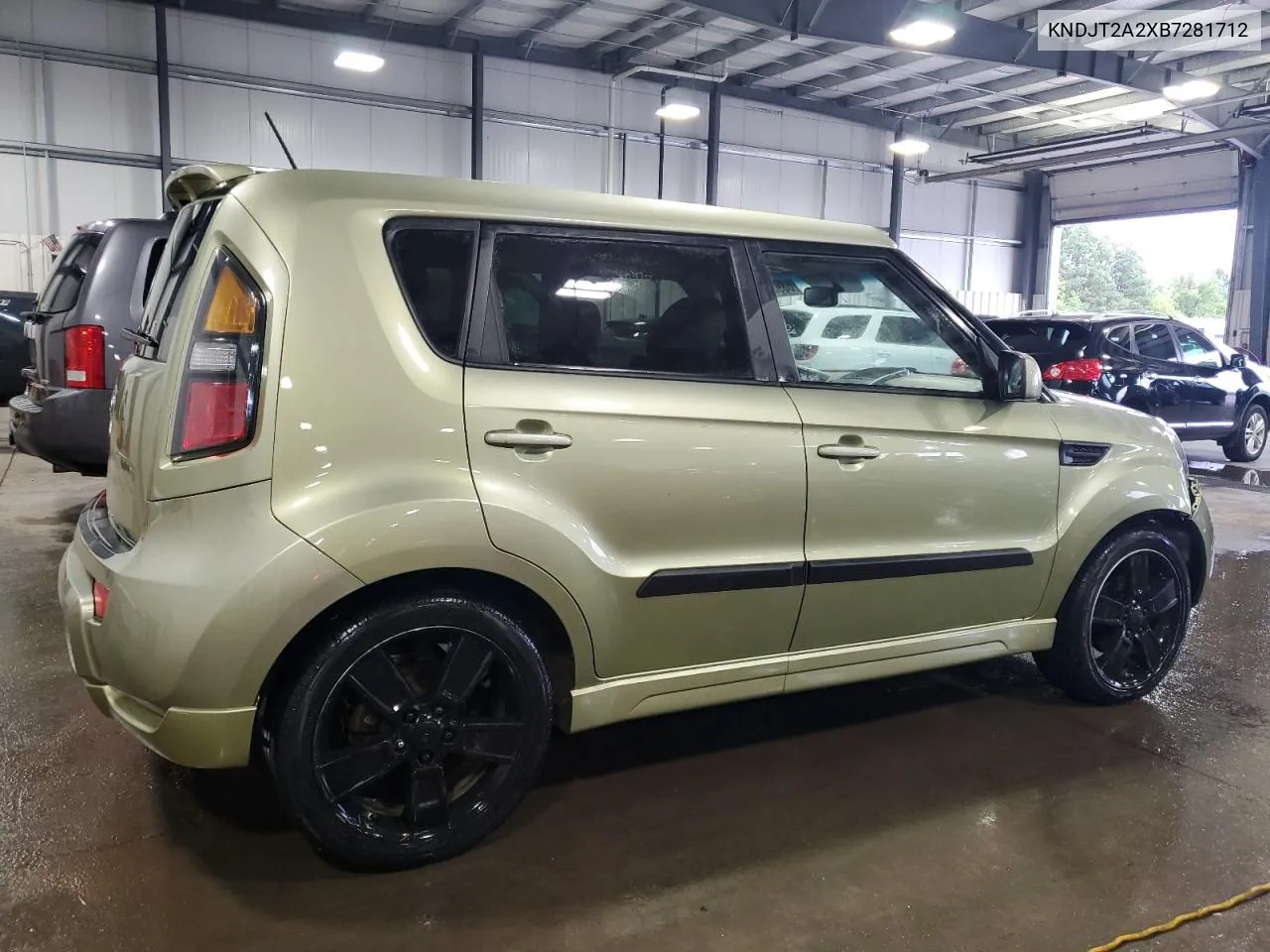 2011 Kia Soul + VIN: KNDJT2A2XB7281712 Lot: 68923614