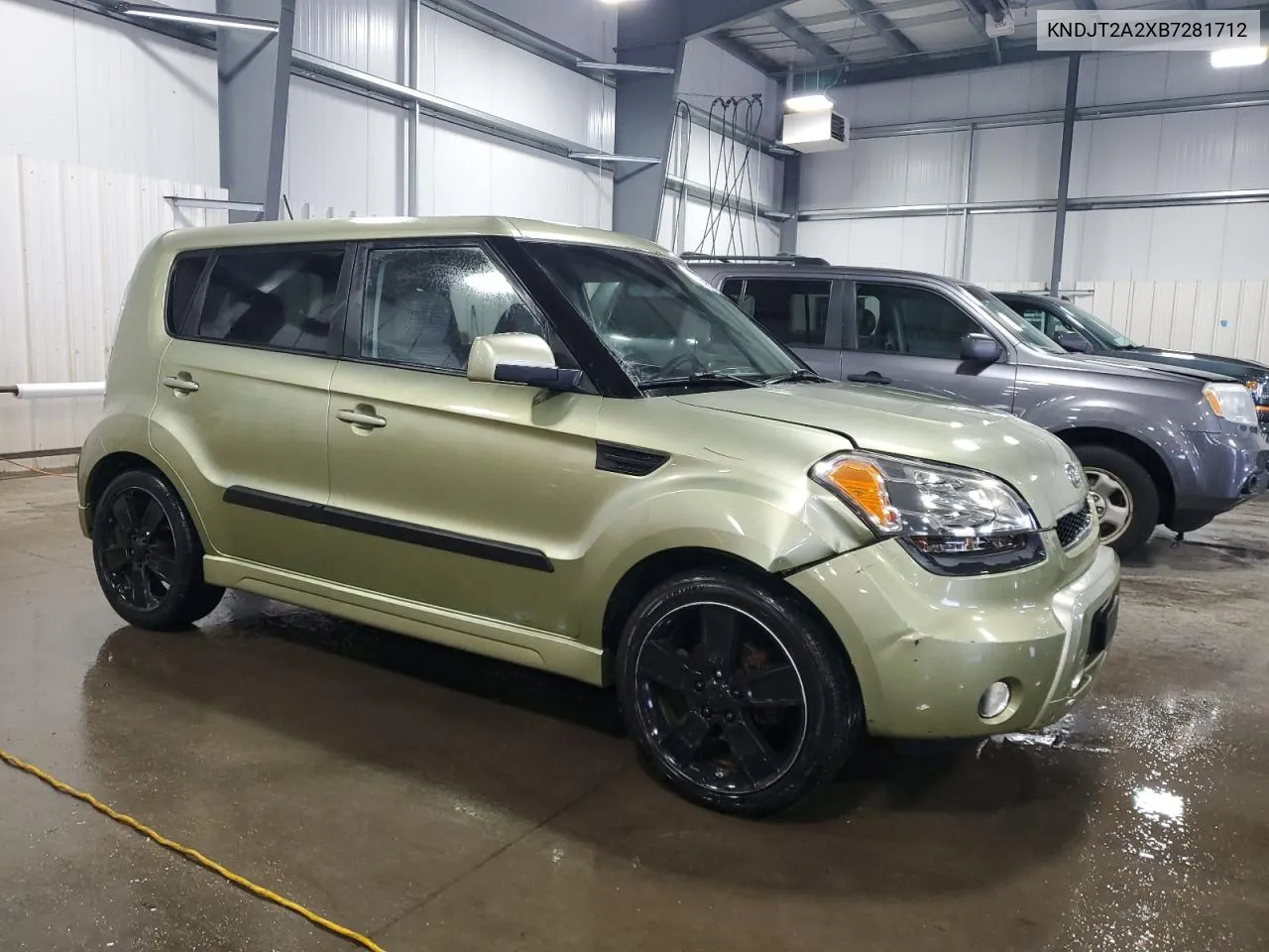 2011 Kia Soul + VIN: KNDJT2A2XB7281712 Lot: 68923614