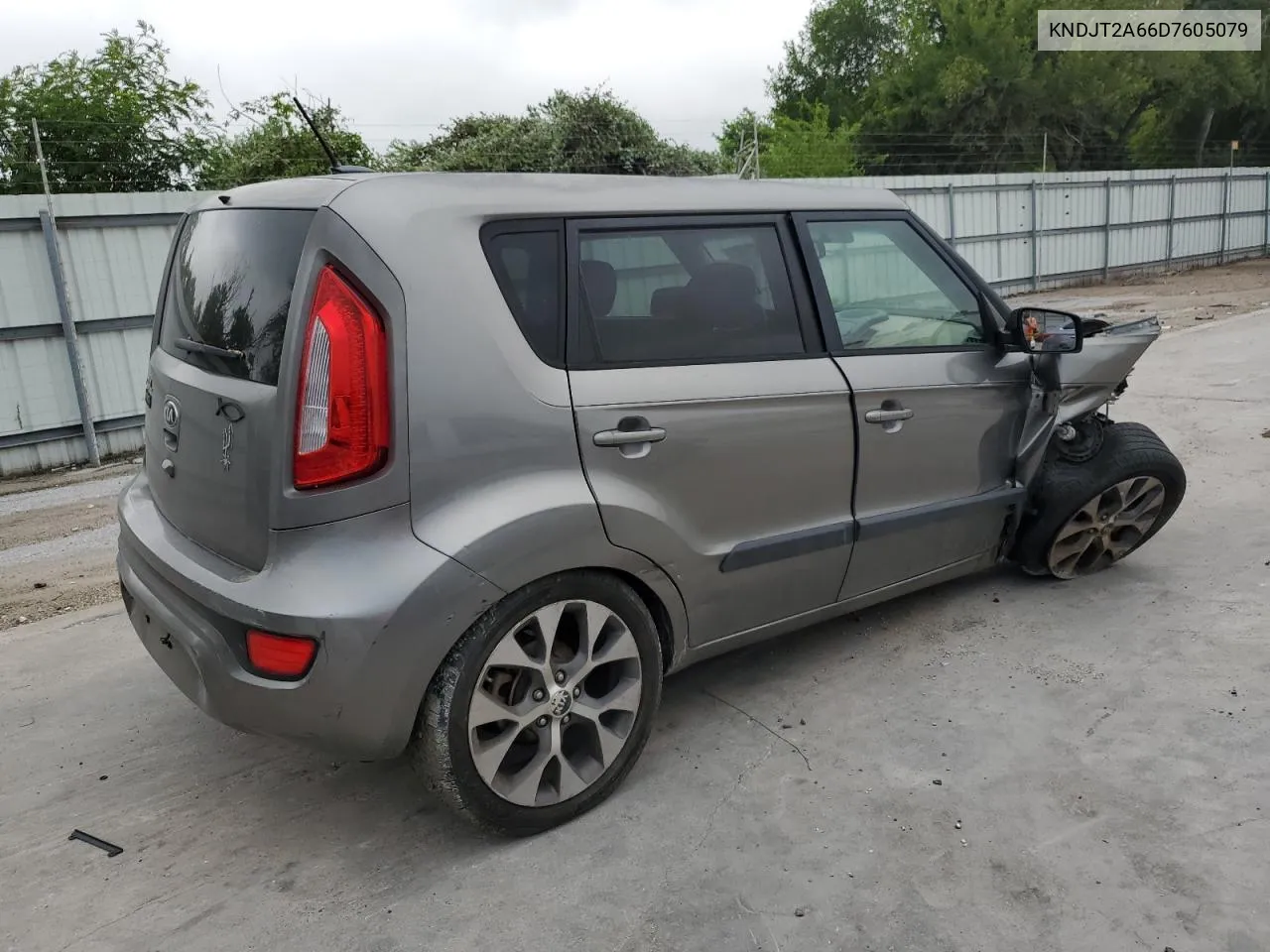 KNDJT2A66D7605079 2013 Kia Soul +